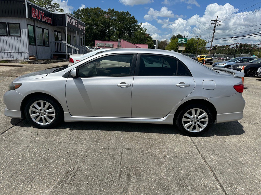 2010 Toyota Corolla Image 3