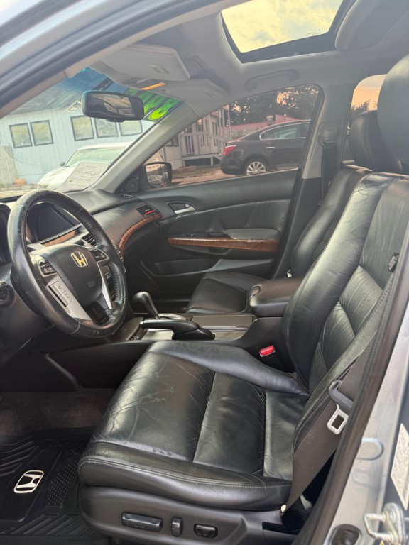 2011 Honda Accord Image 8