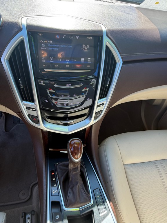 2016 Cadillac SRX Image 10