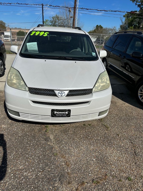 2004 Toyota Sienna Image 4