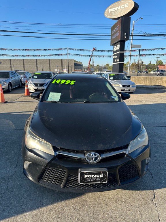 2015 Toyota Camry Image 2