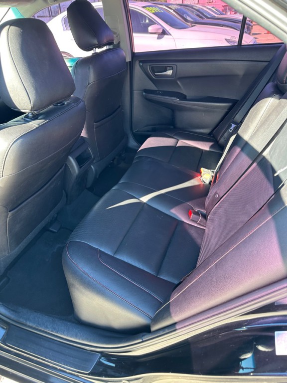 2015 Toyota Camry Image 5