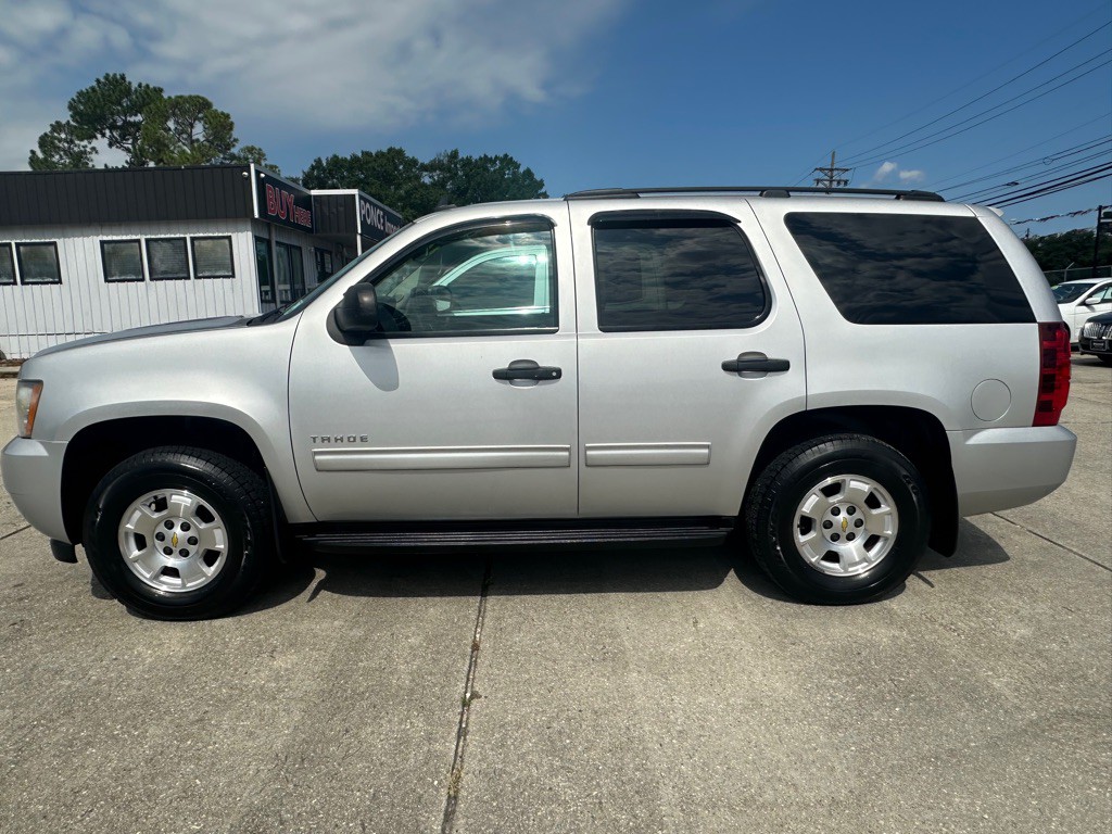 2010 Chevrolet Tahoe Image 3