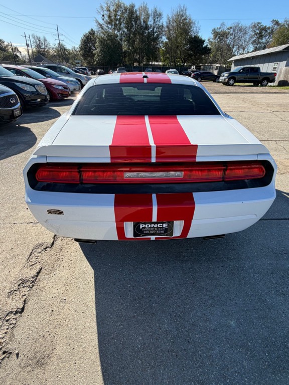 2014 Dodge Challenger Image 4