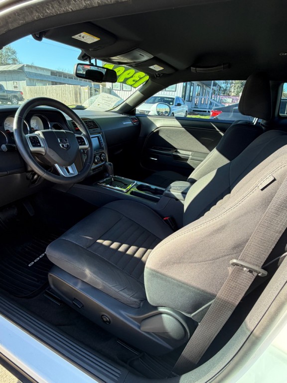 2014 Dodge Challenger Image 5