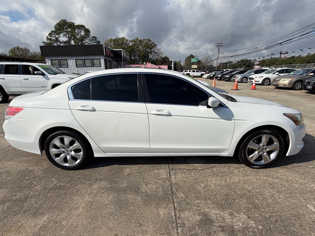 2009 Honda Accord Image 2