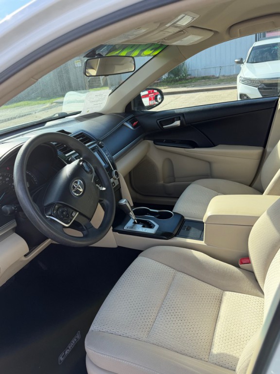 2014 Toyota Camry Image 7