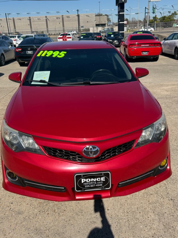 2014 Toyota Camry Image 1