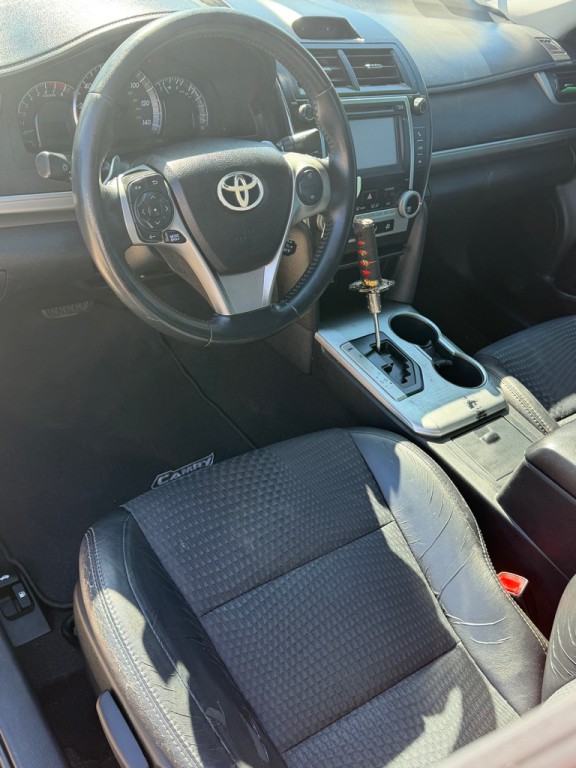 2014 Toyota Camry Image 6