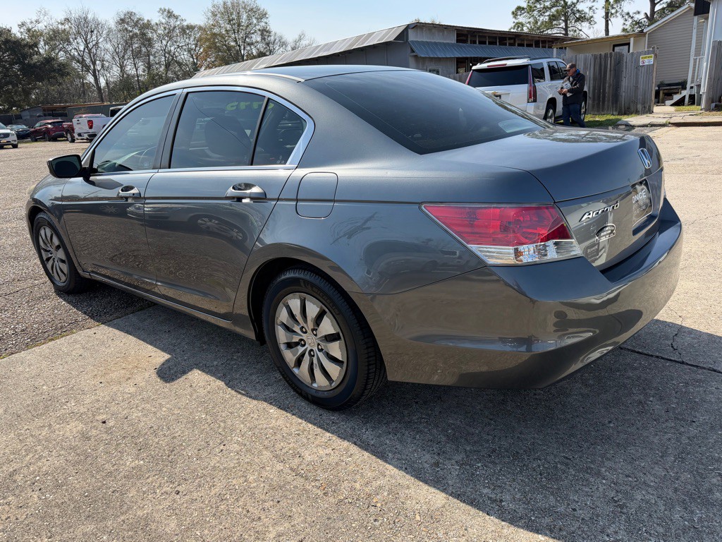 2010 Honda Accord Image 4