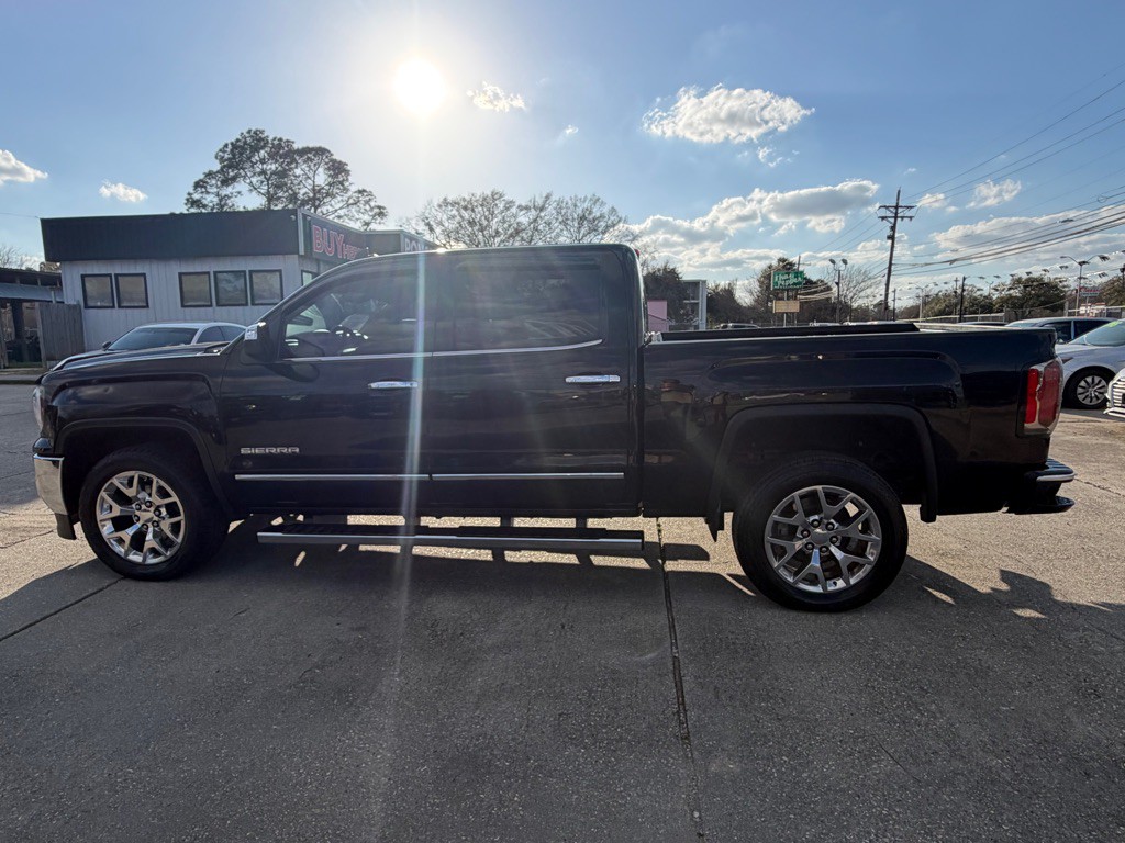 2017 GMC Sierra Image 4
