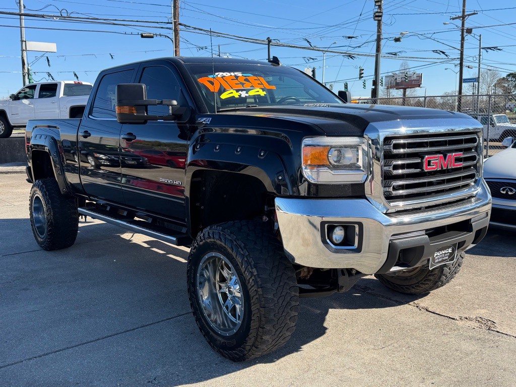 2015 GMC Sierra Image 2