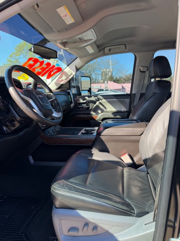 2015 GMC Sierra Image 9