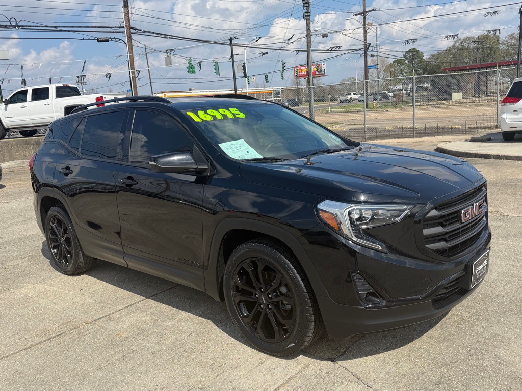 2020 GMC Terrain Image 2