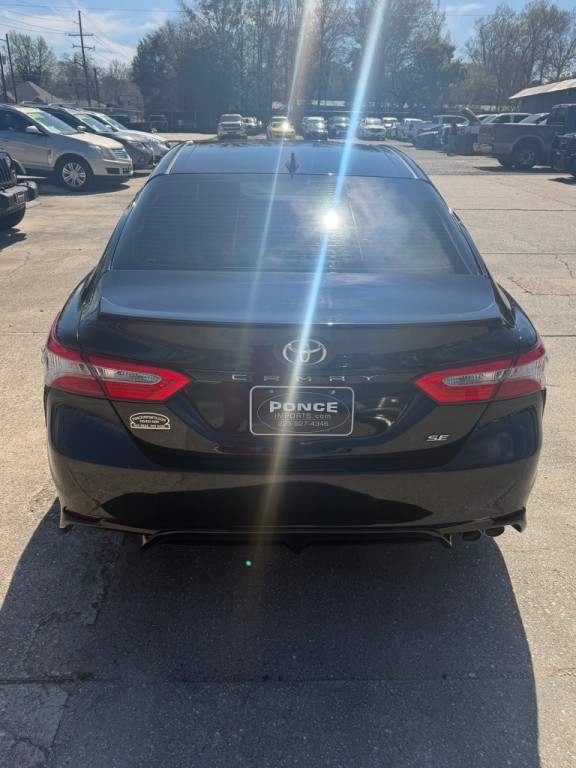 2019 Toyota Camry Image 3