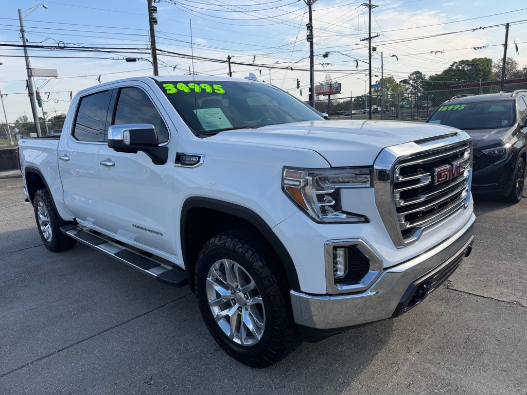 2020 GMC Sierra Image 2