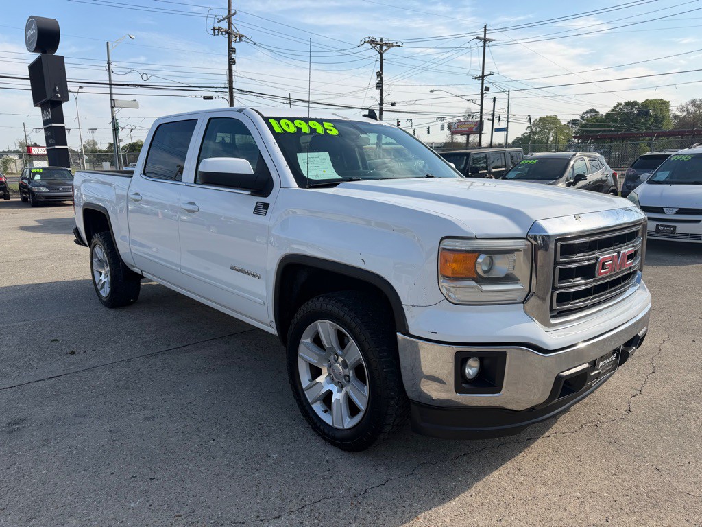 2015 GMC Sierra Image 2