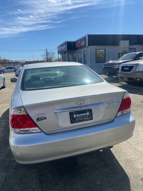 2005 Toyota Camry Image 3