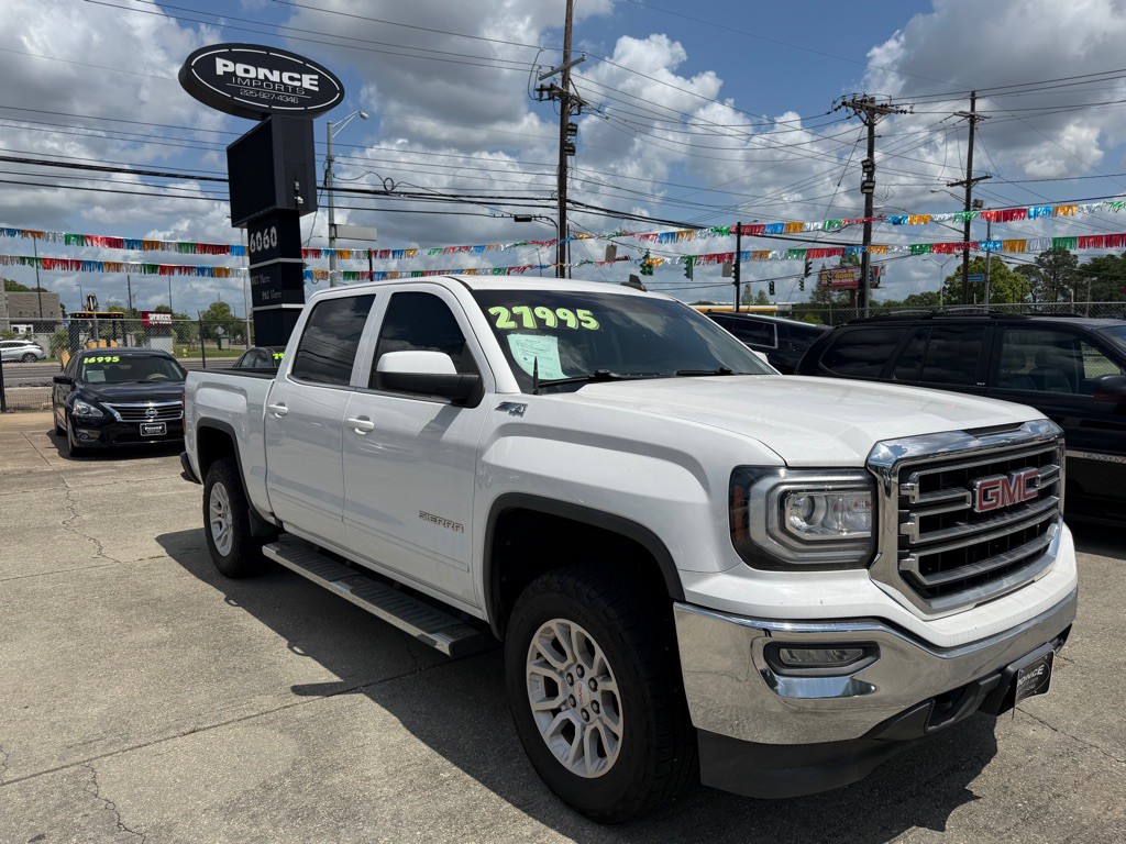 2017 GMC Sierra Image 2