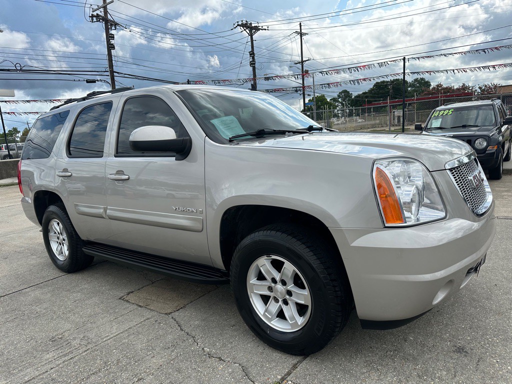 2009 GMC Yukon Image 2