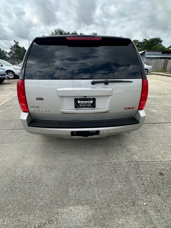 2009 GMC Yukon Image 4