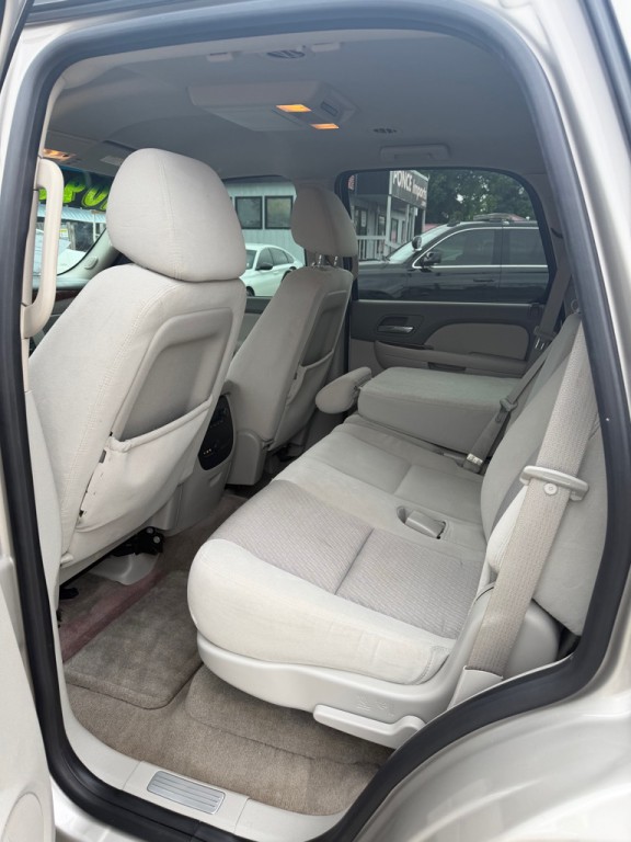 2009 GMC Yukon Image 6