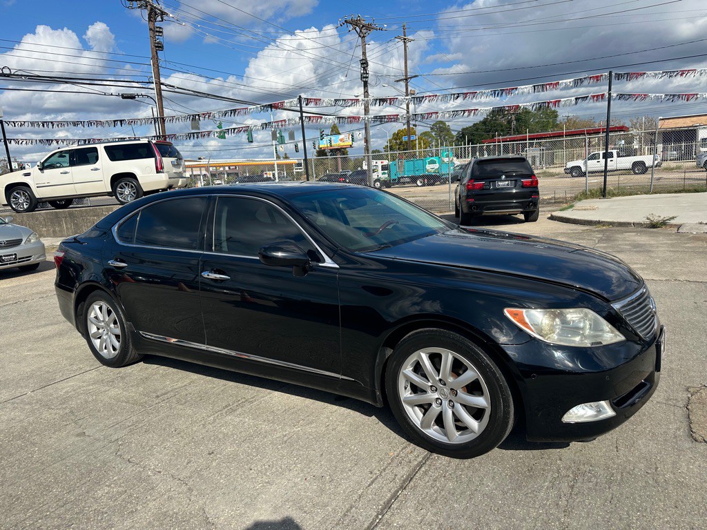 2007 Lexus LS Image 4