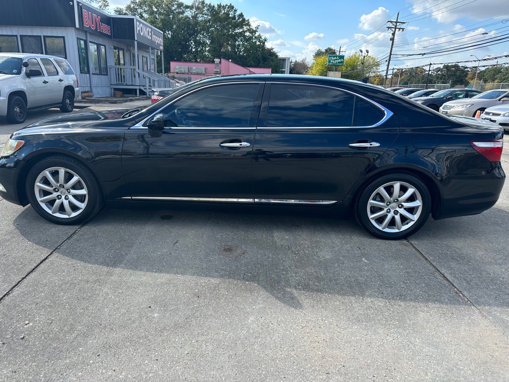 2007 Lexus LS Image 6