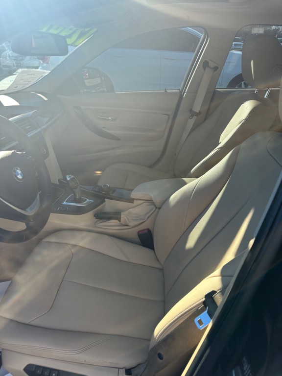 2014 BMW 3 Series Image 5