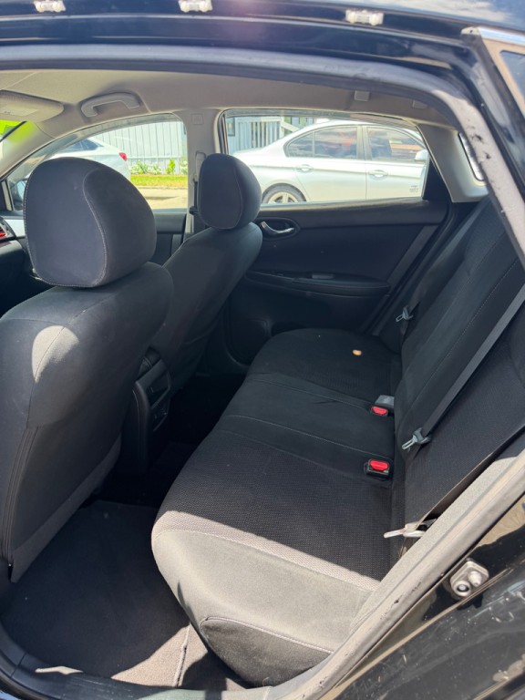 2019 Nissan Sentra Image 7