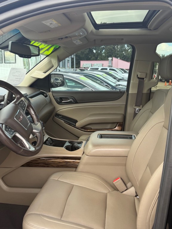 2020 GMC Yukon Image 8