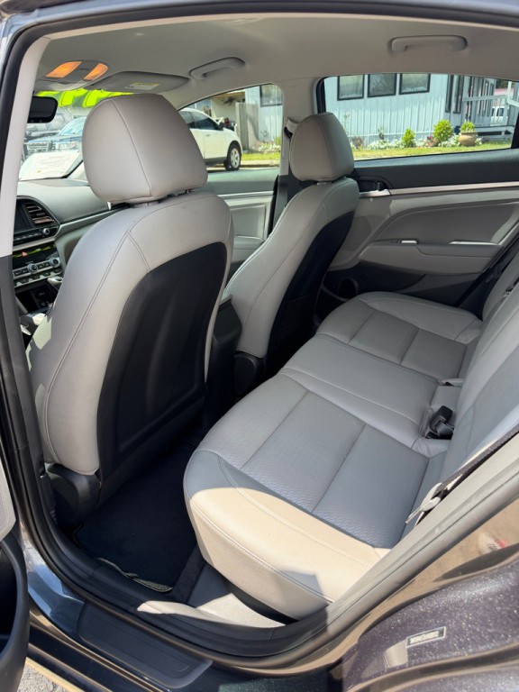 2020 Hyundai Elantra Image 5
