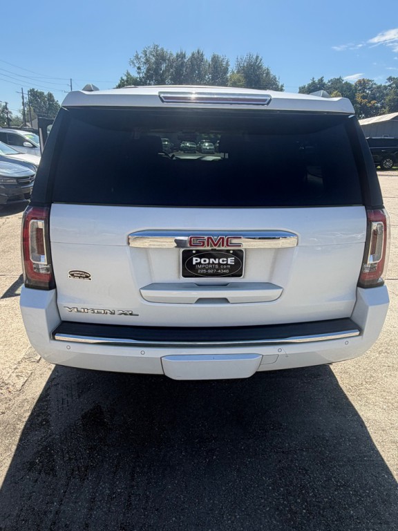 2017 GMC Yukon Image 4