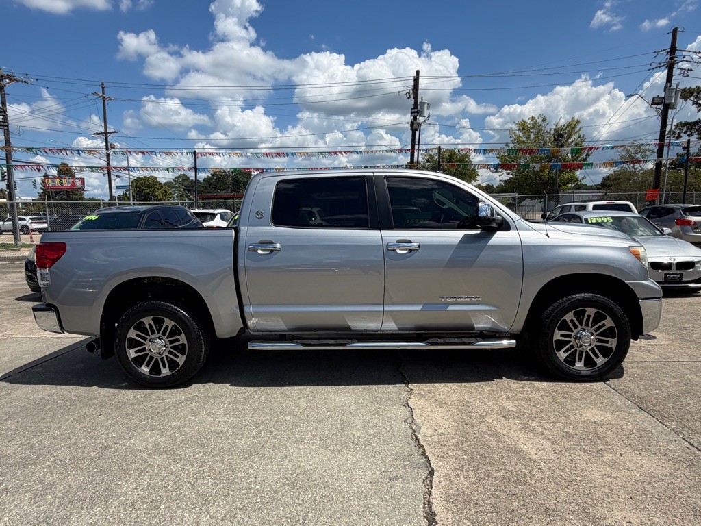 2013 Toyota Tundra Image 2