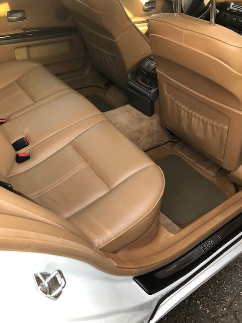 2007 BMW 7 Series Image 3