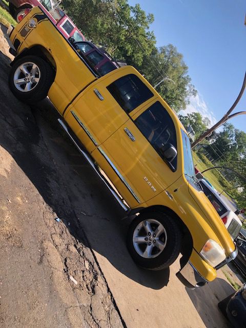 2008 Dodge Ram 1500 Image 2