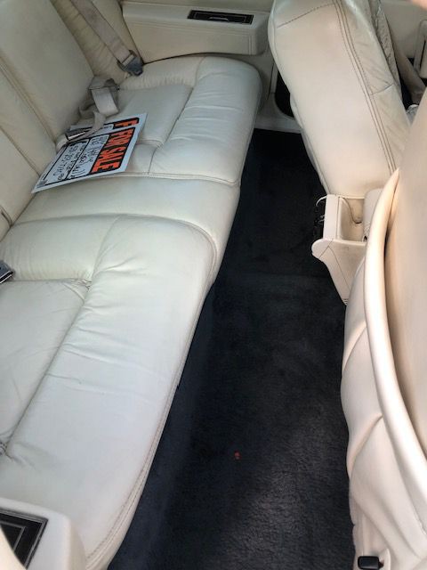 1992 Cadillac DeVille Image 4