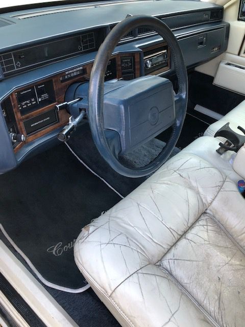 1992 Cadillac DeVille Image 6