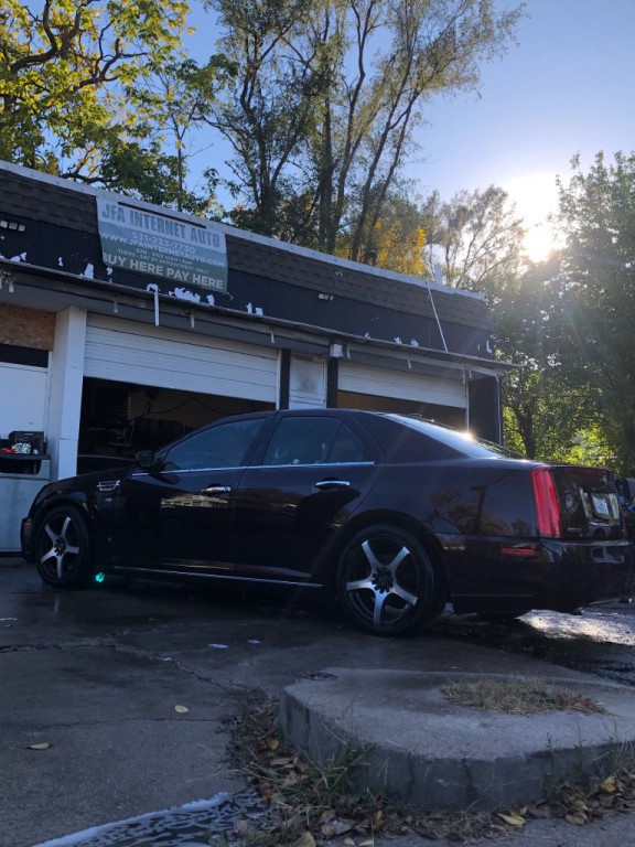 2008 Cadillac STS Image 1