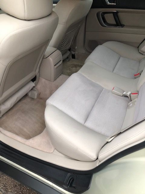 2007 Subaru Outback Image 9