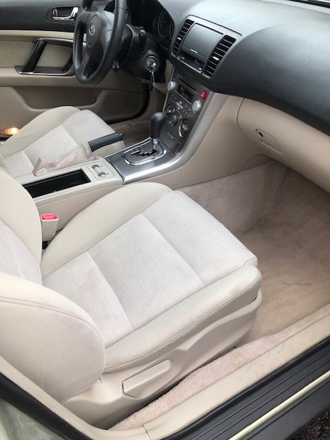 2007 Subaru Outback Image 10