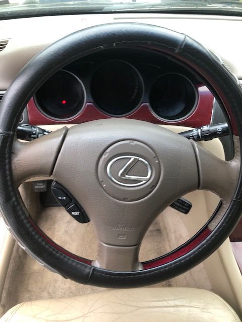 2004 Lexus ES Image 8
