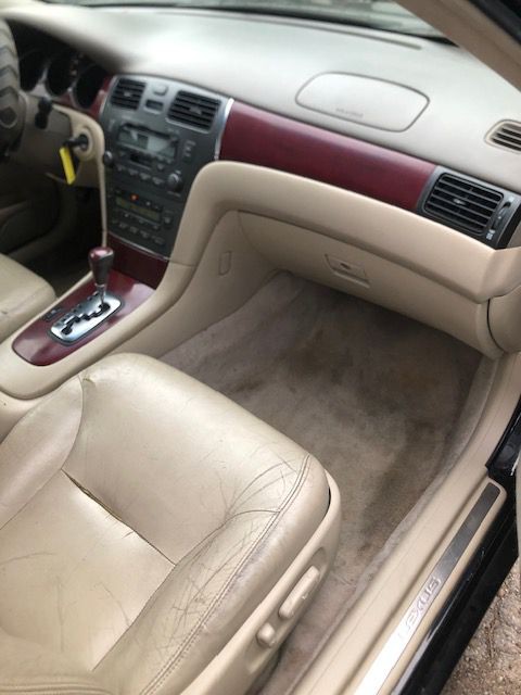 2004 Lexus ES Image 12