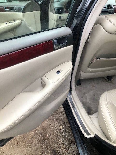 2004 Lexus ES Image 15