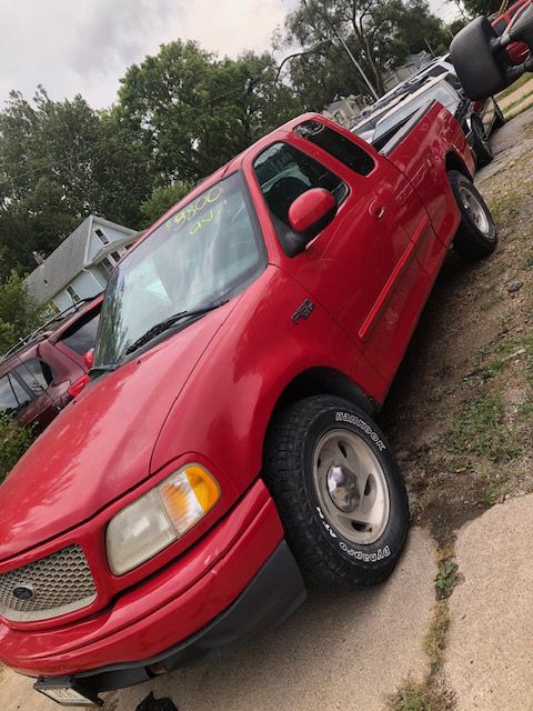 2000 Ford F-150 Image 1