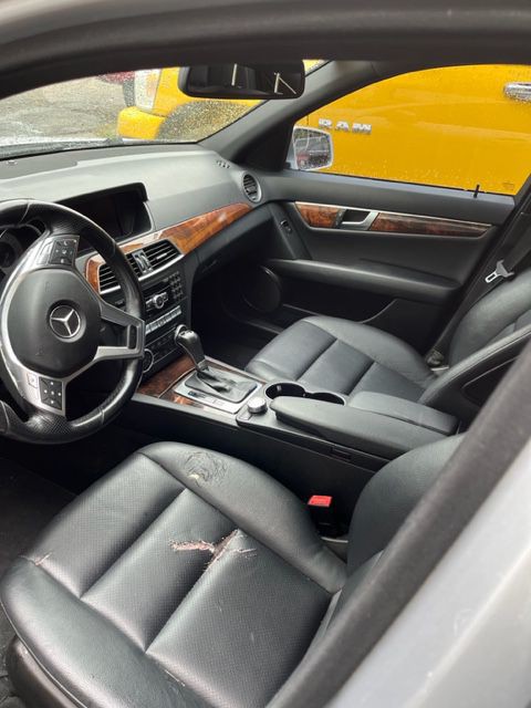 2012 Mercedes-Benz C-Class Image 7