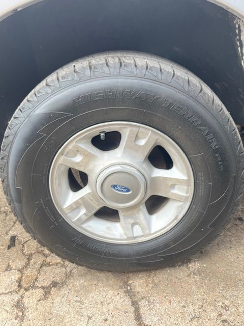 2002 Ford Explorer Image 11