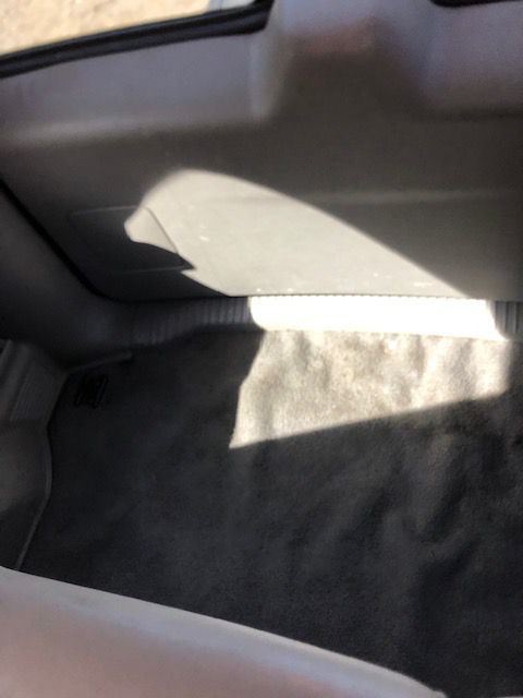 2004 Jeep Liberty Image 8