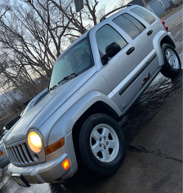 2007 Jeep Liberty Image 3