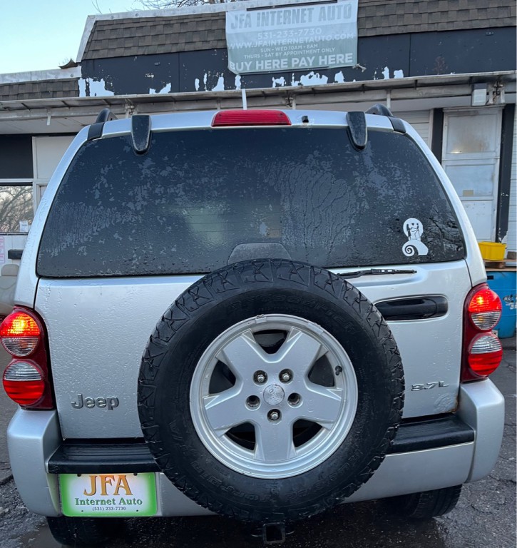 2007 Jeep Liberty Image 4